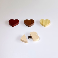 Coeur en bois Clé USB 64 mo Clé USB en bois Clé USB Clé USB 4G 8G 16GB 32GB Cadeaux pour les clients