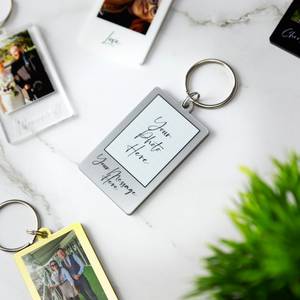 Portachiavi in Acrilico con Foto <span class=keywords><strong>Anime</strong></span> e Accessori, Personalizzato con Taglio a Misura per Souvenir - Product Image 4