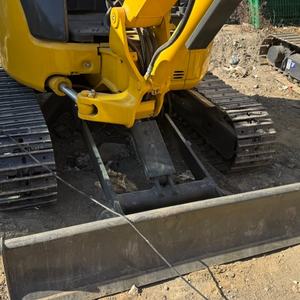 Excavadora Komatsu PC35MR-3 Usada, Fabricada en Japón, de 3.5 Toneladas, de Segunda Mano, con Pocas Horas de Trabajo - Product Image 5