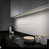 Bande lumineuse LED flexible de haute qualité pour armoire, 17,7 mm * 6,6 mm, LED de surface, 3000K 4000K