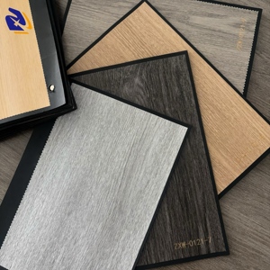 Film <span class=keywords><strong>PVC</strong></span> gaufré opaque moderne UNIQUE avec isolation thermique pour la décoration des portes d'armoires de cuisine et l'aménagement intérieur de la maison (en rouleau) - Product Image 1