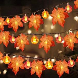 Guirlandes lumineuses décoratives pour la maison et le jardin, motif feuille d'érable, pour Halloween, Thanksgiving et Noël, guirlandes lumineuses d'Halloween - Product Image 1