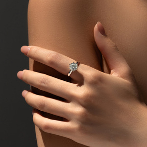 Anillo de Compromiso Clásico de Plata S925 con Oro Blanco y Diamante de Corte Brillante Redondo en Engaste de Puntas, Joyería Fina para Mujer - Product Image 3