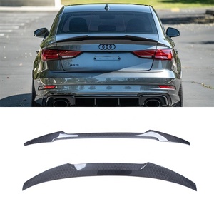 สปอยเลอร์หลังทรงรังผึ้งคาร์บอนสไตล์ M4 สำหรับรถ A3 S3 RS3 8V ลิมูซีนซีดาน ปี 2013-2020 - Product Image 1