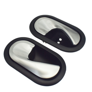 1/2/4 Pièces Poignée de Porte Intérieure Avant Arrière Gauche ou Droite Chromée pour Renault Nissan <span class=keywords><strong>Dacia</strong></span> Opel Movano <span class=keywords><strong>B</strong></span> NV400 Sandero Logan <span class=keywords><strong>Duster</strong></span> - Product Image 1