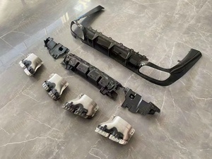 Accessori Auto parti del corpo labbro posteriore con punta per Benz <span class=keywords><strong>CLS</strong></span> W257 <span class=keywords><strong>C257</strong></span> aggiornamento CLS63 diffusore posteriore con tubo di scarico nero e argento - Product Image 4
