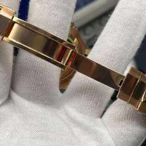 Reloj mecánico de lujo negro mate, elegante para uso empresarial y casual, reloj deportivo con correa de silicona y chapado en oro. - Product Image 6