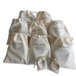 Sac à bonbons de Noël en coton et lin avec logo personnalisé en estampage à chaud, sac en mousseline recyclé avec cordon de serrage, emballage alimentaire, pochette cadeau pour fête de fin d'année - Product Image 1