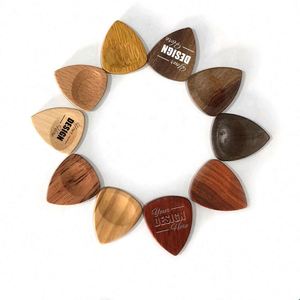 Púa de Guitarra de Madera Personalizada con Logotipo y Cualquier Texto - Regalo Único para Músicos y Regalo Promocional - Product Image 1
