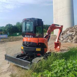 รถขุดขนาดเล็ก Kubota U35 มือสองคุณภาพสูงจากญี่ปุ่นแท้ เหมาะสำหรับงานฟาร์มและงานก่อสร้าง - Product Image 4