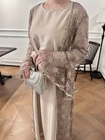 Ensemble Abaya à sequins et dentelle, ouvert sur le devant, deux pièces avec robe longue intérieure en satin, tenue élégante et modeste pour femmes musulmanes au quotidien