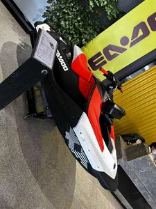 Deportes acuáticos Bombardier 2025 <span class=keywords><strong>Sea</strong></span>-<span class=keywords><strong>Doo</strong></span> Motor Boat BRP Spark Trixx 90 - Product Image 5