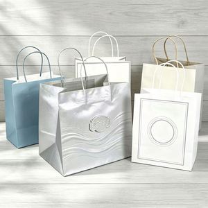 Sac en papier kraft recyclable à fond plat carré, impression écologique personnalisée pour l'emballage alimentaire des délicatesses et des restaurants - Product Image 2