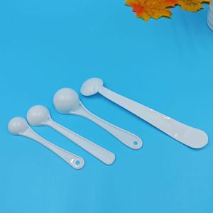 Ensemble de cuillères doseuses en plastique 0,5g 1g 3g 5g 10g 15g pour protéines en poudre, matériau PP, emballées individuellement en vrac - Product Image 1