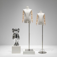 Magasin de vêtements pour enfants accessoires de Mannequin lin demi-corps tête factice présentoir épaule plate enfants Mannequin garçon fille fenêtre