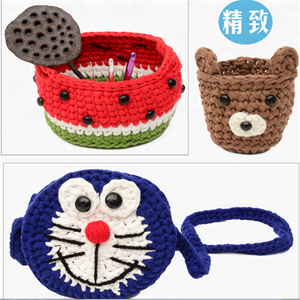 เส้นด้ายเสื้อยืดโพลีเอสเตอร์ 100% ซินเธีย ปี 2023 เส้นด้ายแฟนซี หลายสี สำหรับถักโครเชต์ - Product Image 3
