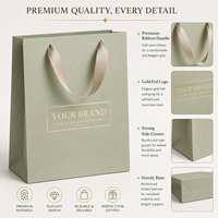 Sac de shopping en papier vert sauge de luxe écologique personnalisé avec poignée en ruban satiné, logo en feuille d'or, fermeture magnétique, matériaux recyclés