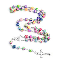 Collier Chapelet Catholique Religieux Mecrt avec Crucifix, Perles Colorées en Pâte Polymère 8mm/6mm, Pendentif Jésus en Alliage de Zinc – Cadeau