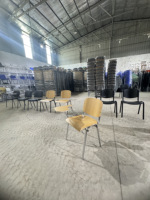Chaise de formation en contreplaqué pour salle de classe avec tablette d'écriture et panier à livres, chaise d'étudiant à structure chromée