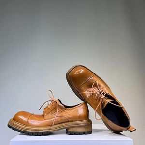 Chaussures en cuir formelles pour hommes de style britannique, chaussures derby à bout rond, chaussures de marié artisanales, chaussures pour hommes à deux attaches - Product Image 3