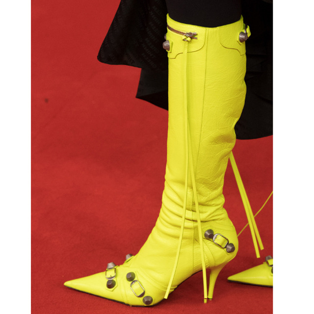 Jaune