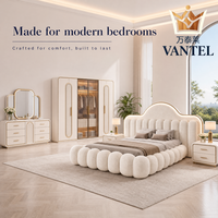 Ensemble de meubles de chambre à coucher pour villa moderne, lit capitonné sur mesure, armoire, coiffeuse et table de chevet pour maisons de luxe