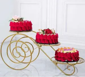 錬鉄製の多層デザートの結婚式と誕生日花の自転車ケーキスタンド