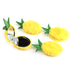Espejo de Maquillaje de Bolsillo Compacto, Suave y Peludo, con Diseño de Piel - Product Image 5