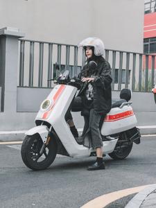 <span class=keywords><strong>Casque</strong></span> de <span class=keywords><strong>moto</strong></span> électrique 4/3 unisexe, modèle 099, matériau ABS+EPS léger, certifié CCC, vente en gros - Product Image 2