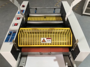 MSSM390E Digital Fully Automatic Hot Roll Thermal Laminating Machine Can Double Sides <strong>Paper</strong> <strong>Laminator</strong> - Product Image 4