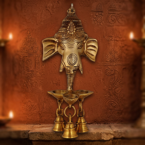 Nuevo Diseño de Decoración para el Hogar, Ganesh Deepak de Latón Colgante de Pared de Alta Calidad con Campanas, Escultura Icónica India Hecha a Mano - Product Image 4