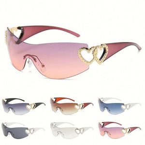 Gafas de Sol Personalizadas al por Mayor con Logotipo, Moda 2025, Estilo Y2K, Montura Corazón, Sin Marco, Color Rosa para Mujer - Product Image 2