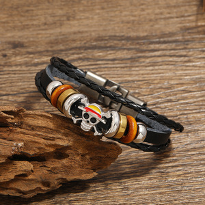 Bracciale da uomo in vera pelle intrecciata a 3 strati con perline, stile punk, con teschio e fibbia - Articolo caldo del momento - Product Image 3