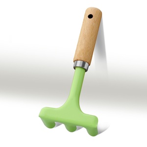 Ensemble de 3 pièces de <span class=keywords><strong>mini</strong></span> outils de jardinage pour enfants de couleur verte avec manche en bois personnalisable - Product Image 4