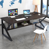 Bureau d'ordinateur moderne en bois, table d'étude à poser au sol avec étagère ouverte, poste de travail simple pour le bureau à domicile