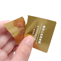 Étiquette adhésive en vinyle imperméable personnalisée, gaufrée, mate, en rouleau, autocollant biodégradable pour cosmétiques, étiquettes d'emballage