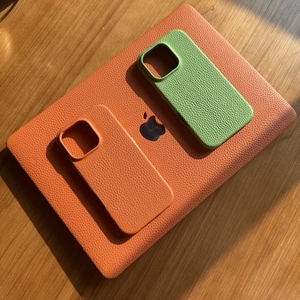 Ốp điện thoại da thật cao cấp YUBO LEATHER, bọc 3 cạnh, chất liệu da sần, dành cho <span class=keywords><strong>iPhone</strong></span> 16 Pro và 16 Pro Max - Product Image 3