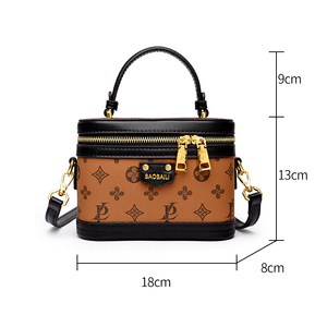 Borsa da Donna Multifunzionale alla Moda Modello 2025 Stile quadrato. Con motivi geometrici. - Product Image 3