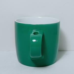 Taza de Cerámica Personalizada Zibo, Taza Individual Redonda con Asa, Artículos Promocionales para Bebidas, Color Verde 7111 Primavera 2013 - Product Image 4