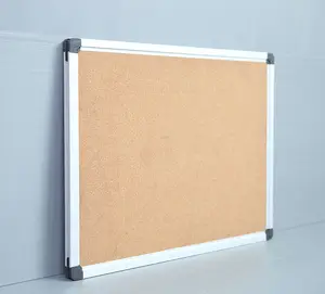 डबल साइड नेचुरल कॉर्क बोर्ड कस्टम रंग एल्यूमिनियम फ्रेम के साथ कॉर्क या फेल्ट सतह के छुपे हुए माउंटिंग कॉर्नर