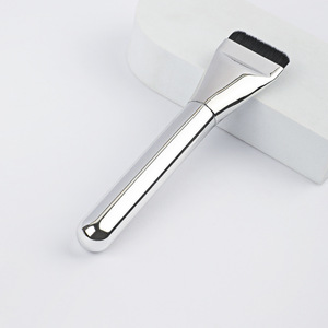 2024 Best-seller <span class=keywords><strong>Pinceau</strong></span> <span class=keywords><strong>de</strong></span> masquage pour le visage argenté Pinceaux pour film <span class=keywords><strong>de</strong></span> <span class=keywords><strong>fond</strong></span> <span class=keywords><strong>de</strong></span> <span class=keywords><strong>teint</strong></span> <span class=keywords><strong>liquide</strong></span> Maquillage en fibres douces <span class=keywords><strong>Pinceau</strong></span> <span class=keywords><strong>de</strong></span> beauté unique - Product Image 6