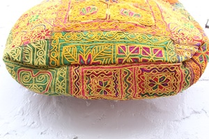 กระเป๋าสะพายไหล่สไตล์จัยปุรีแบบดั้งเดิม ลายปักมือแบบชาติพันธุ์ สายสะพายสองเส้น กันน้ำ ความจุเยอะ - Product Image 5