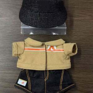 XINGYI Nueva Generación de Muñecas Labuibui de PVC Macaron con Abrigo, Cómodas para Cambiar de Postura (De Pie a Sentado), Sombrero de Plástico Moderno, Diseño de Dibujos Animados - Product Image 5