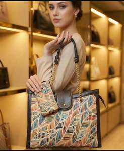 Bolso Tote de Lona con Estampado de Hojas y Flores Jacquard con Bolsa de Mano a Juego |   Bolso de Hombro de Lujo Hecho a Mano - Product Image 1