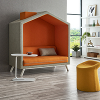 Canapé modulaire moderne à dossier haut, design personnalisé en tissu, pour bureau, salle de réunion ou salon d'appartement