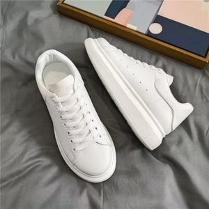 <span class=keywords><strong>Scarpe</strong></span> <span class=keywords><strong>Sportive</strong></span> Casual Unisex di Lusso, <span class=keywords><strong>Eleganti</strong></span> e Comode in Pelle di Alta Qualità con Suola Spessa, Chiusura con Lacci, Aumentano l'Altezza - Product Image 2