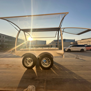 Coche Fúnebre Blanco Estilo Clásico Vintage para el Transporte de Ataúdes, Guía de Almas Fallecidas y Procesiones Fúnebres - Product Image 1