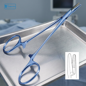 Portaagujas Sixflowers Derf F7-344 para Cirugía General, Instrumento Manual con Certificación CE, Clase I, 11.5 cm, Acero Inoxidable, Reutilizable - Product Image 4