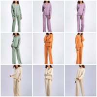 Ensemble de pulls pour femme de luxe, nouvelle collection automne-hiver, à capuche, en mélange, avec motifs animaliers et patchwork, col mandarin, orné de strass