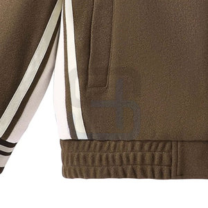 Ofrecemos chaquetas universitarias clásicas de primera calidad, fabricadas con precisión y cuidado, con puños acanalados, OEM. - Product Image 4